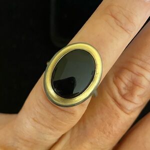 Sarah Coventry Black Oval Cabochon Ring Two Tone Gold Silver Size 6.5 Vintage